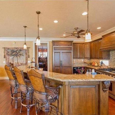 Large Mediterranean Oasis - Water Views & Pool Clearwater Beach Esterno foto